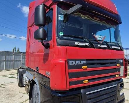 Червоний Даф XF 105, об'ємом двигуна 12.9 л та пробігом 975 тис. км за 22500 $, фото 1 на Automoto.ua