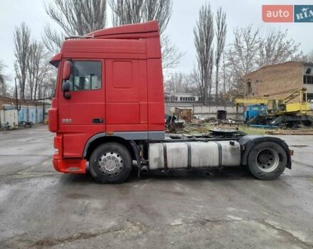 Красный Даф XF 105, объемом двигателя 12.9 л и пробегом 800 тыс. км за 18000 $, фото 4 на Automoto.ua