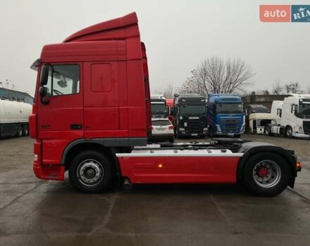 Красный Даф XF 105, объемом двигателя 12.9 л и пробегом 379 тыс. км за 16200 $, фото 3 на Automoto.ua