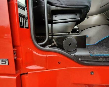 Красный Даф XF 105, объемом двигателя 12.9 л и пробегом 929 тыс. км за 12000 $, фото 19 на Automoto.ua