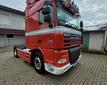 Красный Даф XF 105, объемом двигателя 12.9 л и пробегом 929 тыс. км за 12000 $, фото 6 на Automoto.ua