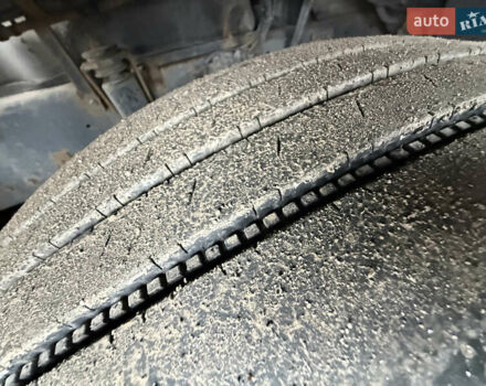 Червоний Даф XF 105, об'ємом двигуна 12.9 л та пробігом 989 тис. км за 9499 $, фото 4 на Automoto.ua