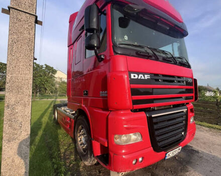 Красный Даф XF 105, объемом двигателя 12.9 л и пробегом 1000 тыс. км за 15000 $, фото 2 на Automoto.ua