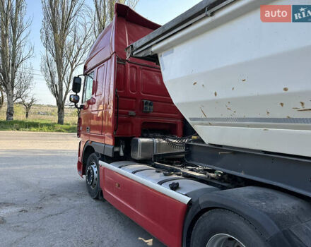 Даф XF 105 2010 в Запорожье на Automoto.ua Красный Даф XF 105, объемом двигателя 12.9 л и пробегом 950 тыс. км за 30999 $, фото 4 на Automoto.ua