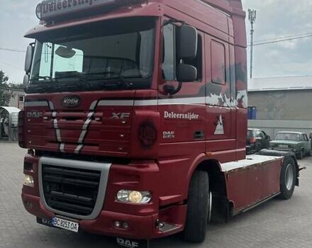 Красный Даф XF 105, объемом двигателя 12.9 л и пробегом 976 тыс. км за 15500 $, фото 1 на Automoto.ua