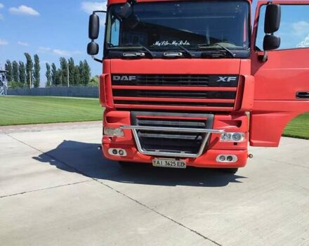 Красный Даф XF 105, объемом двигателя 12.9 л и пробегом 999 тыс. км за 15000 $, фото 2 на Automoto.ua