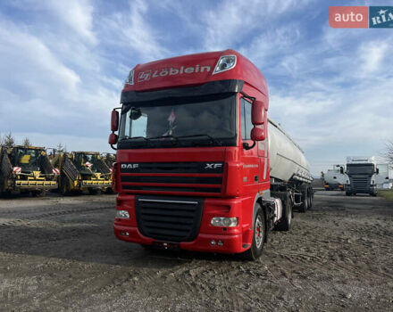 Красный Даф XF 105, объемом двигателя 12.9 л и пробегом 965 тыс. км за 17500 $, фото 2 на Automoto.ua