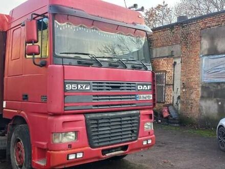 Красный Даф XF 105, объемом двигателя 0 л и пробегом 1000 тыс. км за 12000 $, фото 1 на Automoto.ua