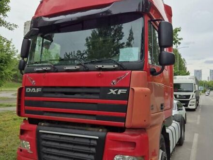 Даф XF 105 2007 в Буче на Automoto.ua Красный Даф XF 105, объемом двигателя 12.9 л и пробегом 1 тыс. км за 8750 $, фото 1 на Automoto.ua