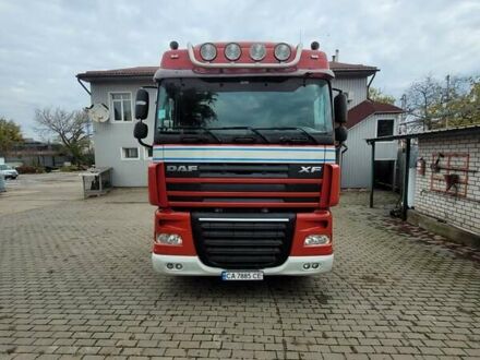 Красный Даф XF 105, объемом двигателя 12.9 л и пробегом 929 тыс. км за 12000 $, фото 1 на Automoto.ua