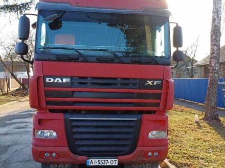 Даф XF 105 2012 в Киеве на Automoto.ua Красный Даф XF 105, объемом двигателя 12.9 л и пробегом 950 тыс. км за 12000 $, фото 1 на Automoto.ua