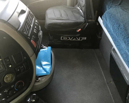 Даф XF 105, объемом двигателя 0 л и пробегом 120 тыс. км за 11900 $, фото 2 на Automoto.ua