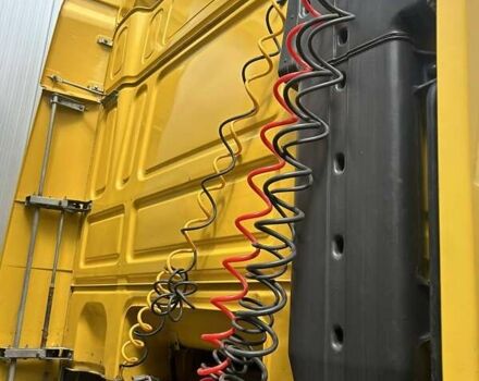 Желтый Даф XF 105, объемом двигателя 12.9 л и пробегом 800 тыс. км за 15500 $, фото 1 на Automoto.ua