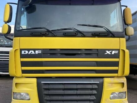 Даф XF 105 2010 в Конотопе на Automoto.ua Желтый Даф XF 105, объемом двигателя 0 л и пробегом 980 тыс. км за 12000 $, фото 1 на Automoto.ua
