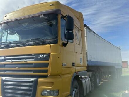 Желтый Даф XF 105, объемом двигателя 13 л и пробегом 900 тыс. км за 22000 $, фото 1 на Automoto.ua