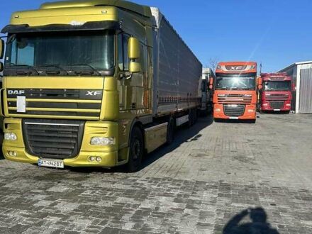 Даф XF 105 2012 у Калуше на Automoto.ua Жовтий Даф XF 105, об'ємом двигуна 12 л та пробігом 860 тис. км за 15300 $, фото 1 на Automoto.ua