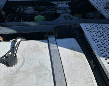 Серый Даф XF 105, объемом двигателя 12.9 л и пробегом 900 тыс. км за 13100 $, фото 5 на Automoto.ua