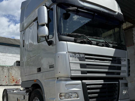Даф XF 105 2010 у Обухове на Automoto.ua Сірий Даф XF 105, об'ємом двигуна 12.9 л та пробігом 1 тис. км за 14200 $, фото 1 на Automoto.ua