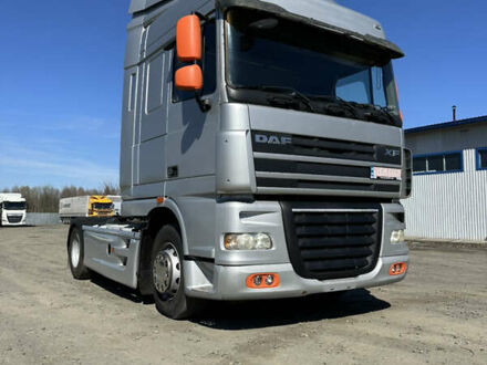 Даф XF 105 2011 у Луцьку на Automoto.ua Сірий Даф XF 105, об'ємом двигуна 12.9 л та пробігом 900 тис. км за 13759 $, фото 1 на Automoto.ua