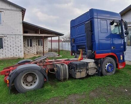 Синий Даф XF 105, объемом двигателя 12.9 л и пробегом 800 тыс. км за 12000 $, фото 3 на Automoto.ua