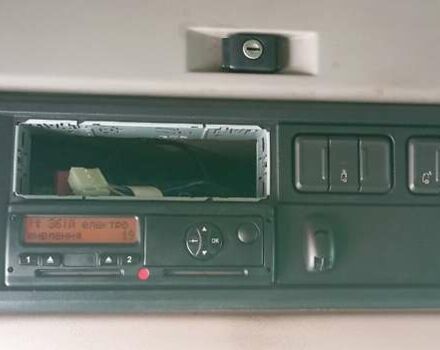 Синий Даф XF 105, объемом двигателя 12.9 л и пробегом 785 тыс. км за 22900 $, фото 16 на Automoto.ua