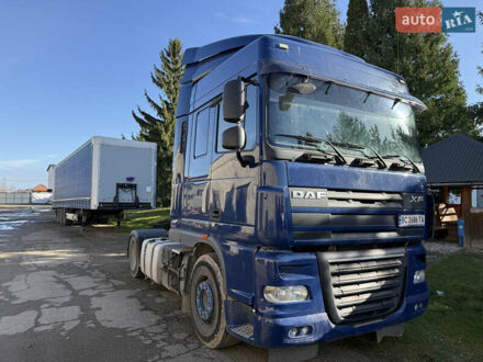 Синий Даф XF 105, объемом двигателя 12.9 л и пробегом 965 тыс. км за 10500 $, фото 1 на Automoto.ua