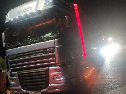 Синий Даф XF 105, объемом двигателя 12.9 л и пробегом 1 тыс. км за 16000 $, фото 1 на Automoto.ua