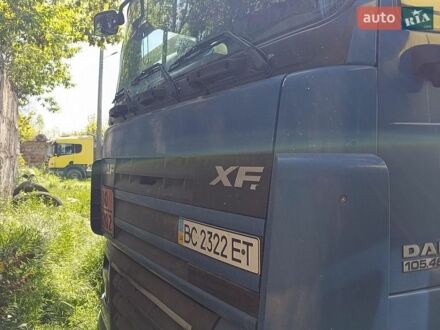 Синий Даф XF 105, объемом двигателя 12.9 л и пробегом 908 тыс. км за 6000 $, фото 1 на Automoto.ua