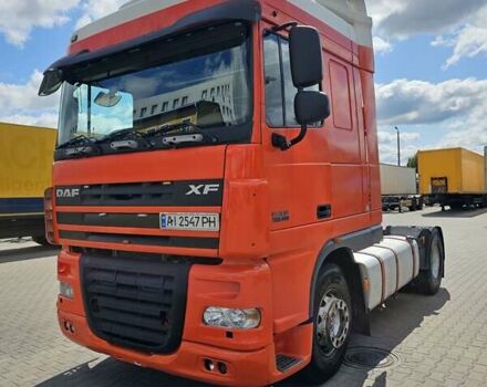 Оранжевый Даф XF 105, объемом двигателя 12.9 л и пробегом 10 тыс. км за 7600 $, фото 3 на Automoto.ua