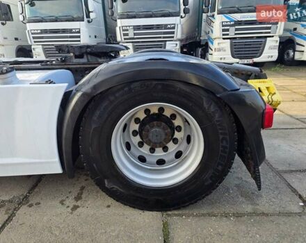 Белый Даф XF 106, объемом двигателя 12.9 л и пробегом 999 тыс. км за 18900 $, фото 9 на Automoto.ua