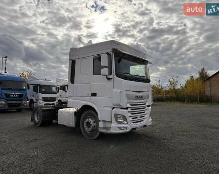 Белый Даф XF 106, объемом двигателя 12.9 л и пробегом 555 тыс. км за 25000 $, фото 2 на Automoto.ua