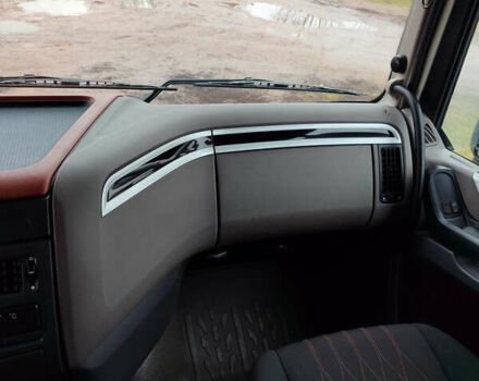 Белый Даф XF 106, объемом двигателя 12.9 л и пробегом 720 тыс. км за 25749 $, фото 10 на Automoto.ua