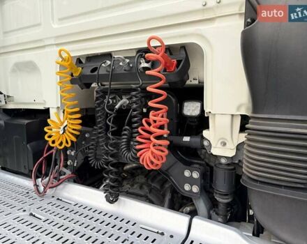 Белый Даф XF 106, объемом двигателя 12.9 л и пробегом 500 тыс. км за 35999 $, фото 24 на Automoto.ua