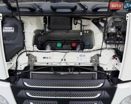 Белый Даф XF 106, объемом двигателя 12.9 л и пробегом 500 тыс. км за 35999 $, фото 63 на Automoto.ua