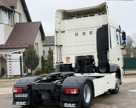 Белый Даф XF 106, объемом двигателя 12.9 л и пробегом 490 тыс. км за 38567 $, фото 2 на Automoto.ua