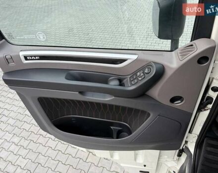 Белый Даф XF 106, объемом двигателя 12.9 л и пробегом 500 тыс. км за 35999 $, фото 78 на Automoto.ua