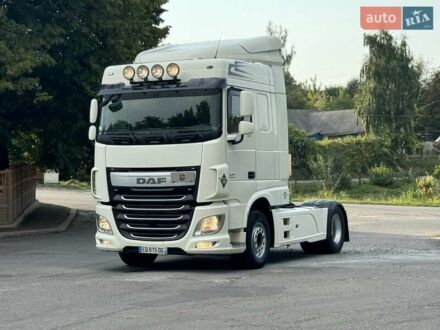 Даф XF 106 2017 в Дубно на Automoto.ua Белый Даф XF 106, объемом двигателя 12.9 л и пробегом 638 тыс. км за 33500 $, фото 1 на Automoto.ua