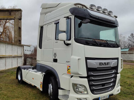 Белый Даф XF 106, объемом двигателя 12.9 л и пробегом 720 тыс. км за 25749 $, фото 1 на Automoto.ua