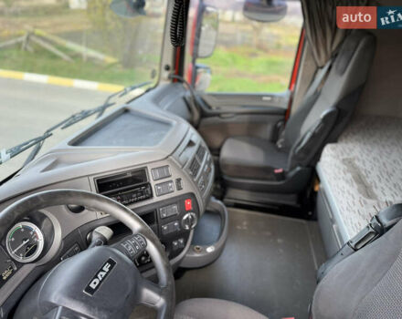 Червоний Даф XF 106, об'ємом двигуна 12.9 л та пробігом 960 тис. км за 15500 $, фото 33 на Automoto.ua