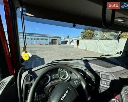 Красный Даф XF 106, объемом двигателя 12.9 л и пробегом 900 тыс. км за 19900 $, фото 11 на Automoto.ua