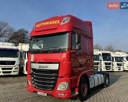 Красный Даф XF 106, объемом двигателя 12.9 л и пробегом 870 тыс. км за 21900 $, фото 1 на Automoto.ua