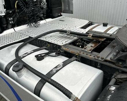 Серый Даф XF 106, объемом двигателя 12.9 л и пробегом 980 тыс. км за 24800 $, фото 7 на Automoto.ua