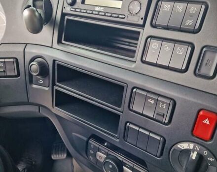 Синий Даф XF 106, объемом двигателя 11 л и пробегом 623 тыс. км за 38332 $, фото 29 на Automoto.ua