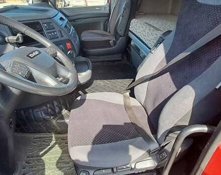 Даф XF 460 FT 2016 у Чернівцях на Automoto.ua Червоний Даф XF 460 FT, об'ємом двигуна 12.9 л та пробігом 781 тис. км за 29623 $, фото 15 на Automoto.ua