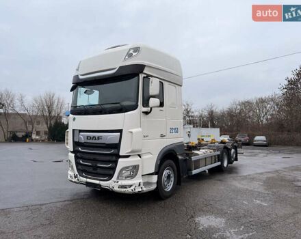 Белый Даф XF 480 FT, объемом двигателя 12.9 л и пробегом 586 тыс. км за 59923 $, фото 2 на Automoto.ua