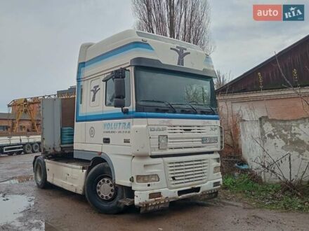 Даф XF 95 2004 в Виннице на Automoto.ua Белый Даф XF 95, объемом двигателя 12.58 л и пробегом 300 тыс. км за 6000 $, фото 1 на Automoto.ua