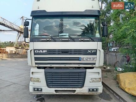 Даф XF 95 2005 в Кривом Роге на Automoto.ua Белый Даф XF 95, объемом двигателя 12.58 л и пробегом 10 тыс. км за 11000 $, фото 1 на Automoto.ua