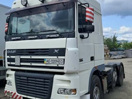 Даф XF 95 2005 в Днепре (Днепропетровске) на Automoto.ua Белый Даф XF 95, объемом двигателя 0 л и пробегом 865 тыс. км за 12500 $, фото 1 на Automoto.ua