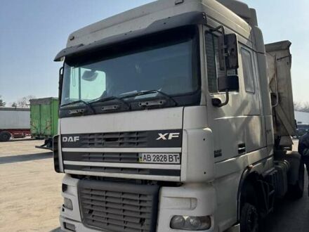 Даф XF 95 2006 в Гайсине на Automoto.ua Белый Даф XF 95, объемом двигателя 13 л и пробегом 999 тыс. км за 11000 $, фото 1 на Automoto.ua