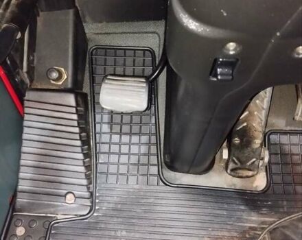 Красный Даф XF 95, объемом двигателя 12.58 л и пробегом 789 тыс. км за 18000 $, фото 114 на Automoto.ua